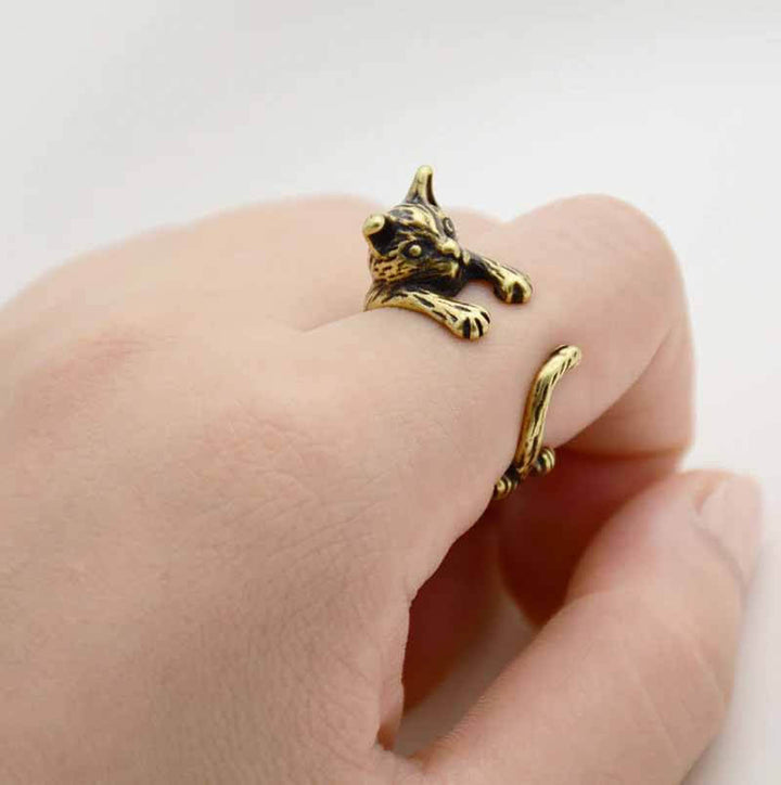 Stylish Cat Wrap Ring - Perfect Gift for Cat Lovers - Wearing Felicity Cat-Wrap-Ring-Gold