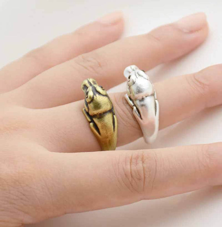 Stylish Dinosaur Wrap Ring for Animal Lovers - Wearing Felicity Dinosaur-Wrap-Ring-02