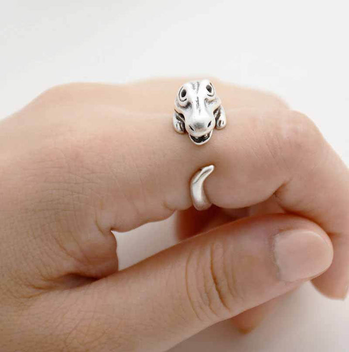 Stylish Dinosaur Wrap Ring for Animal Lovers - Wearing Felicity Dinosaur-Wrap-Ring-Silver