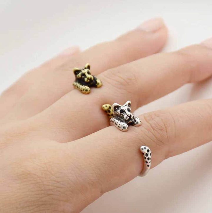 Stylish Leopard Wrap Ring for Animal Lovers - Wearing Felicity Leopard-Wrap-Ring-01