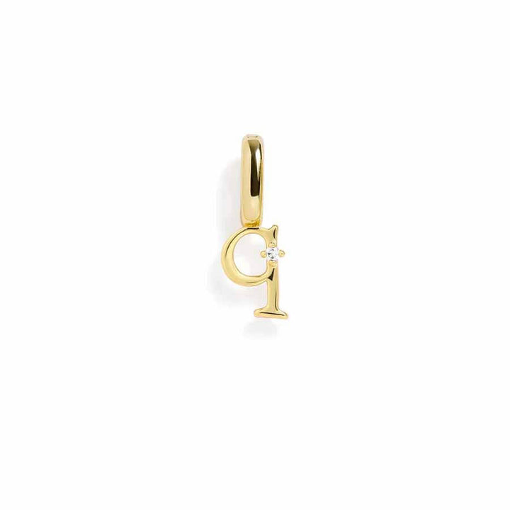 Personalized Letter Charms in Gold & Silver - Wearing Felicity Letter-Charm-Gold-Q