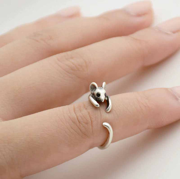 Stylish Mouse Wrap Ring for Animal Lovers - Wearing Felicity Mouse-Wrap-Ring-01